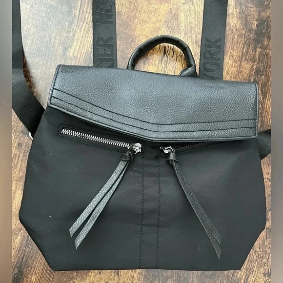 botkier NEW YORK | ladies Trigger mini-backpack handbag. - Picture 3 of 16